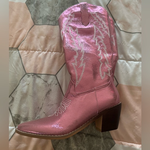 Pink Shiny Cowboy Boots - Picture 1 of 3